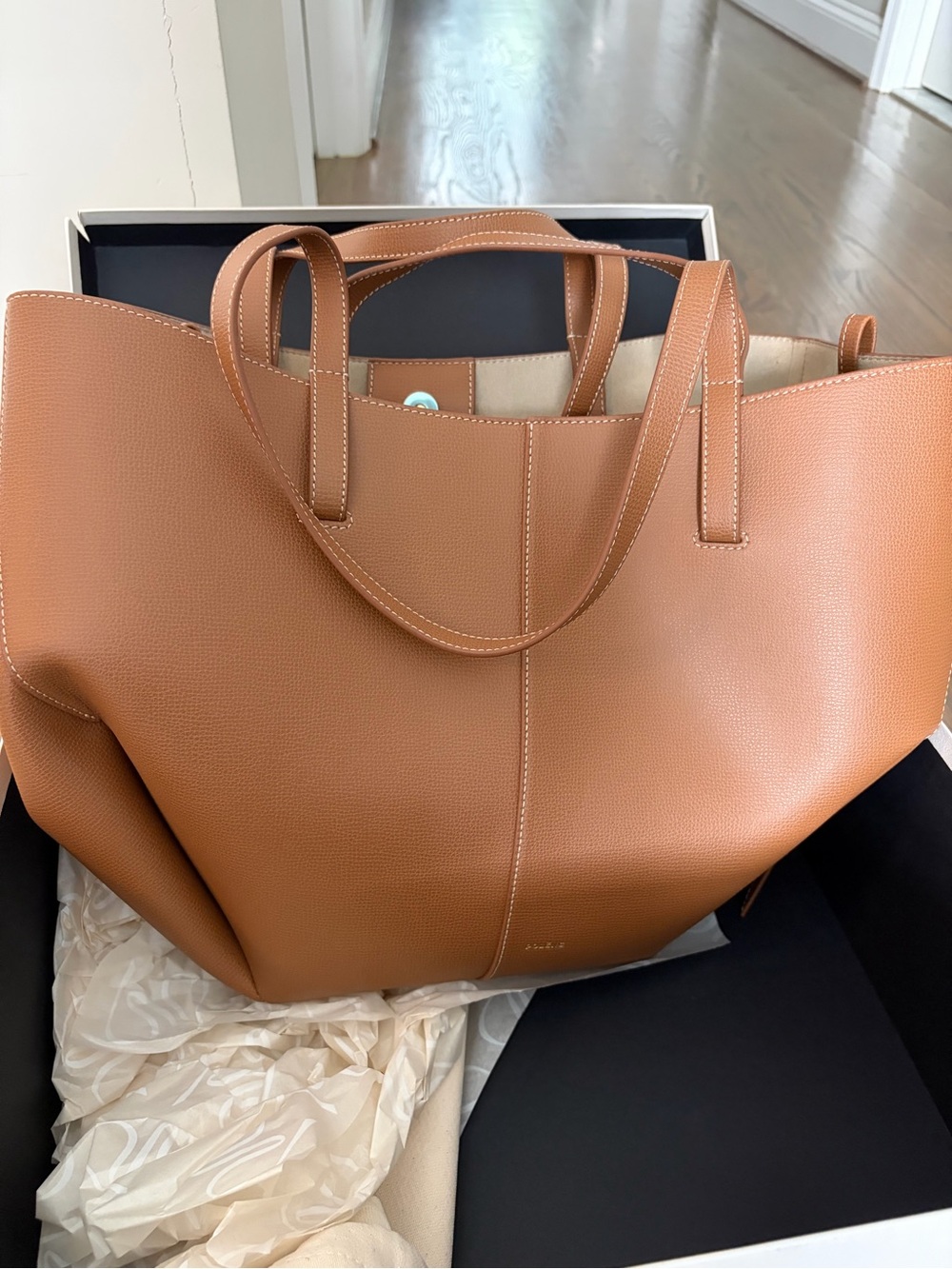 Polene Cyme in Camel